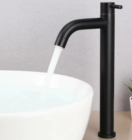 Grifo para lavabo elevado de latón negro mate de la colección Céphise