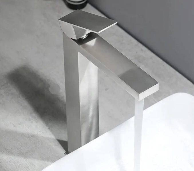 ROBINET DE LAVABO SURELEVE EN LAITON CHROME COLLECTION ENIPEE