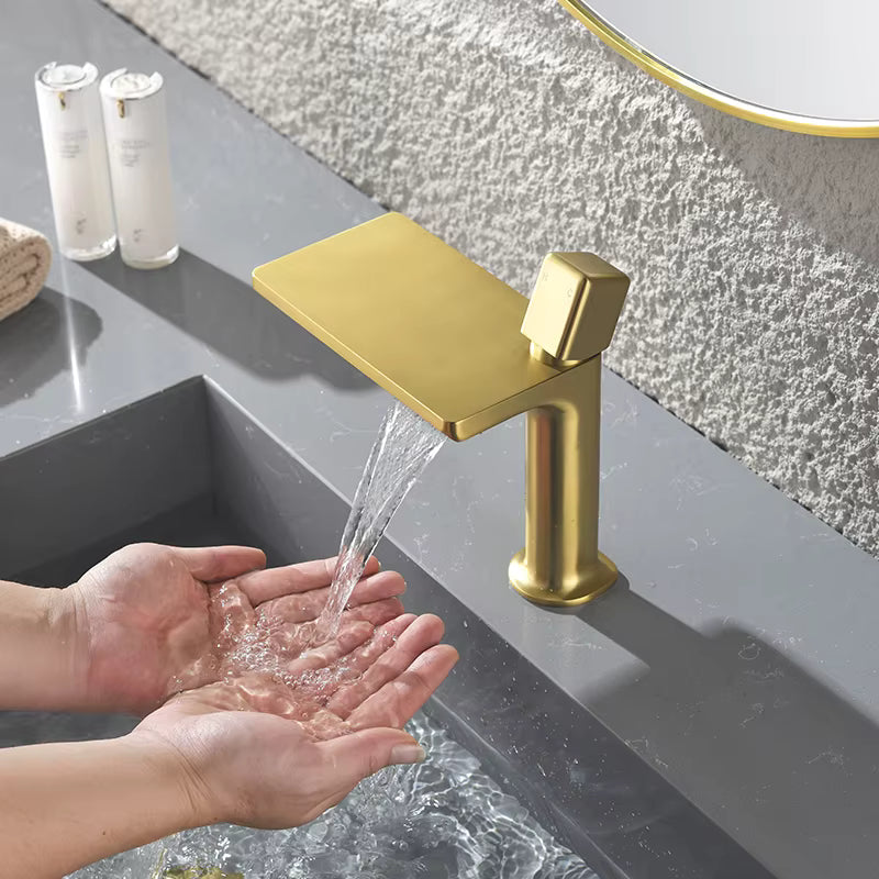 New Batch 00033 Deck Mounted Sink Faucet