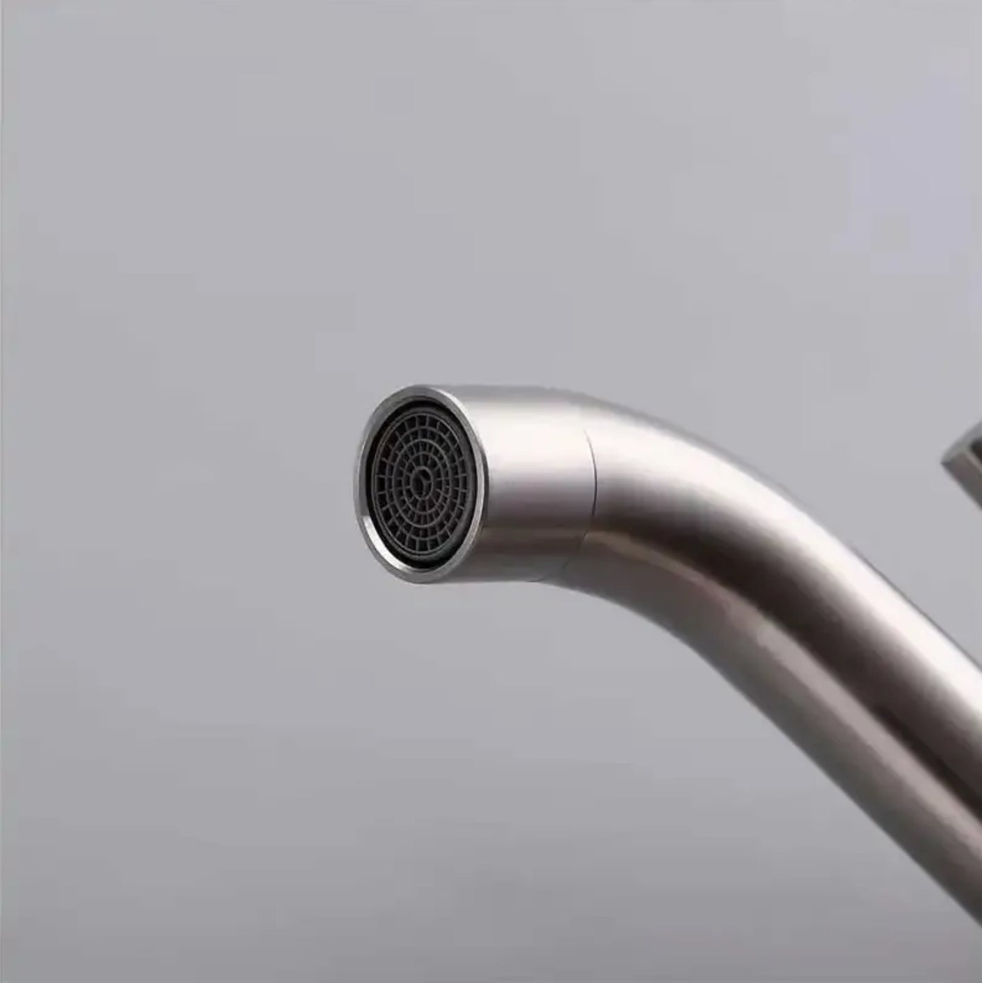 Grifo para lavabo de sobremesa B205 01 16 2 Colección Eas de níquel cepillado