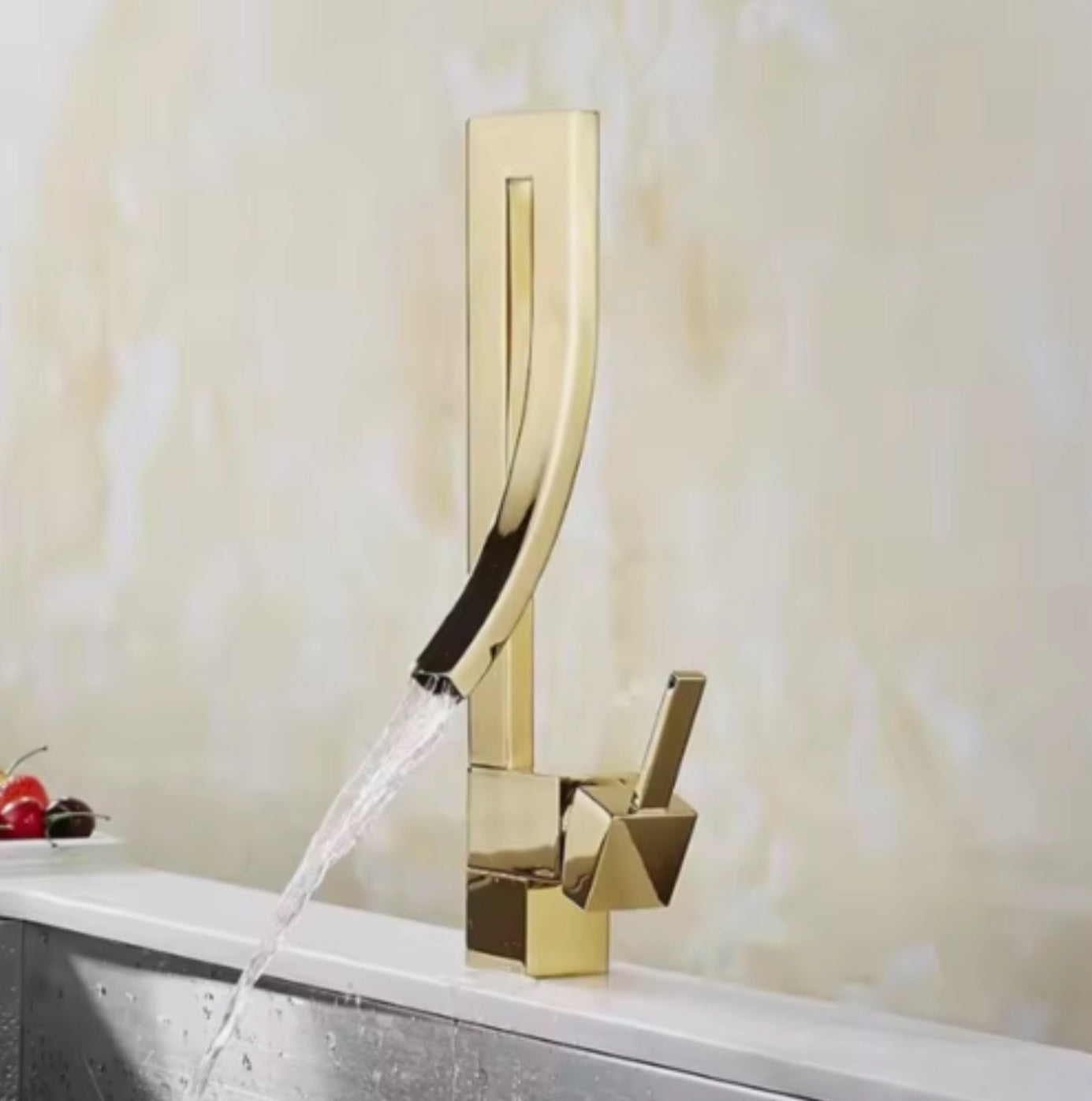 DECK-MOUNTED BASIN FAUCET IN GOLD BRASS HALYS COLLECTION