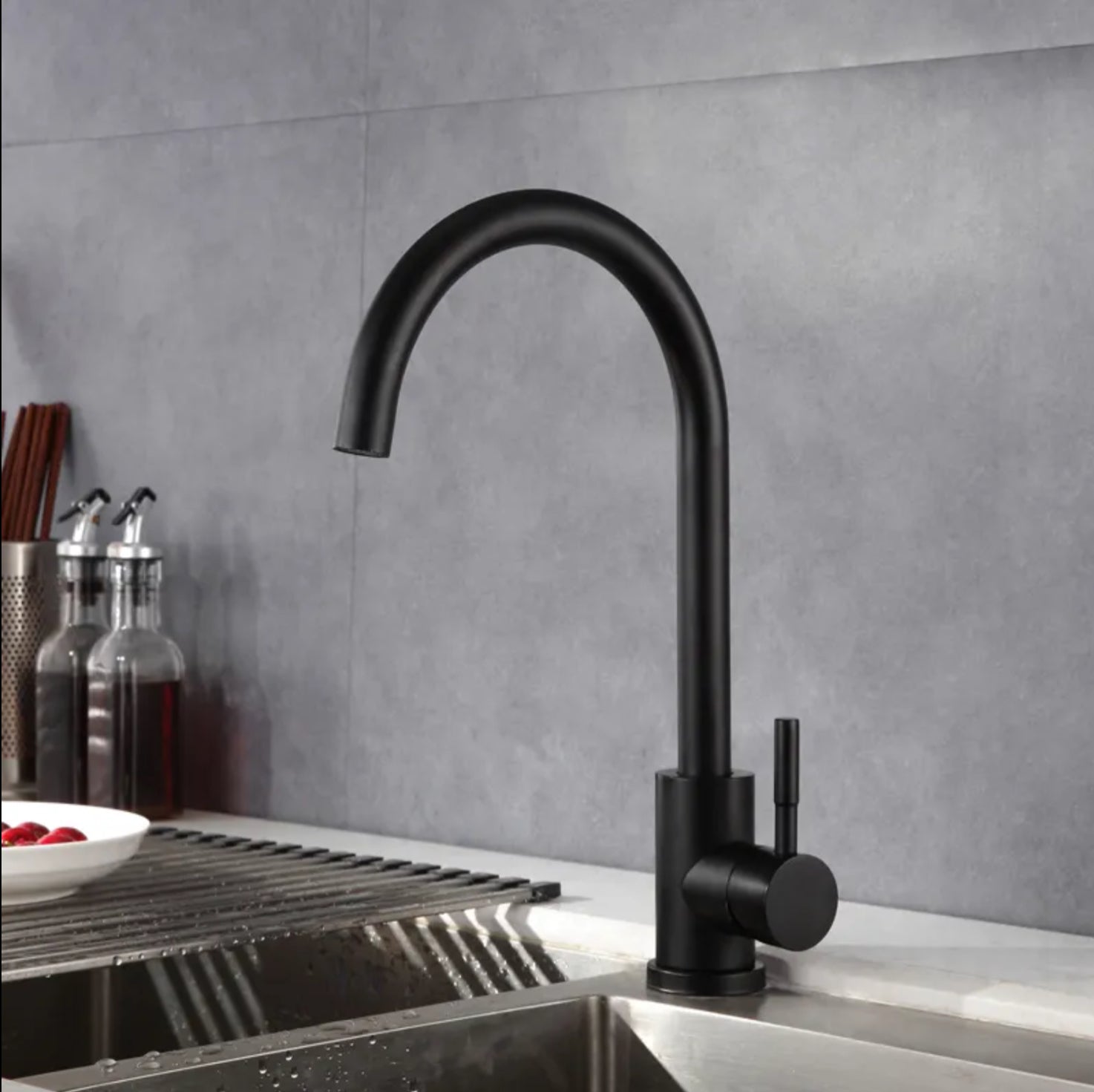 Grifo de cocina negro KF811B de la colección Céphise