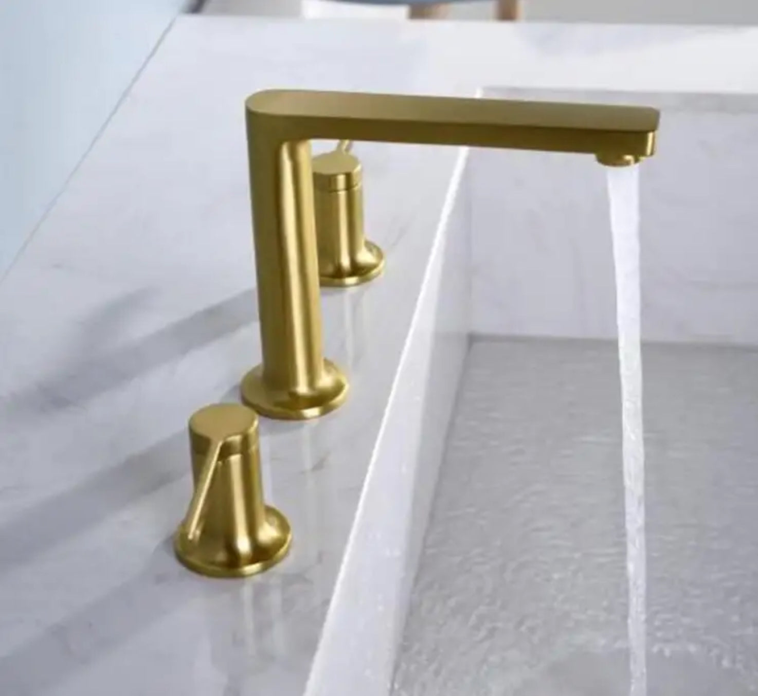 Grifo para lavabo de sobre encimera 026 dorado 3 agujeros