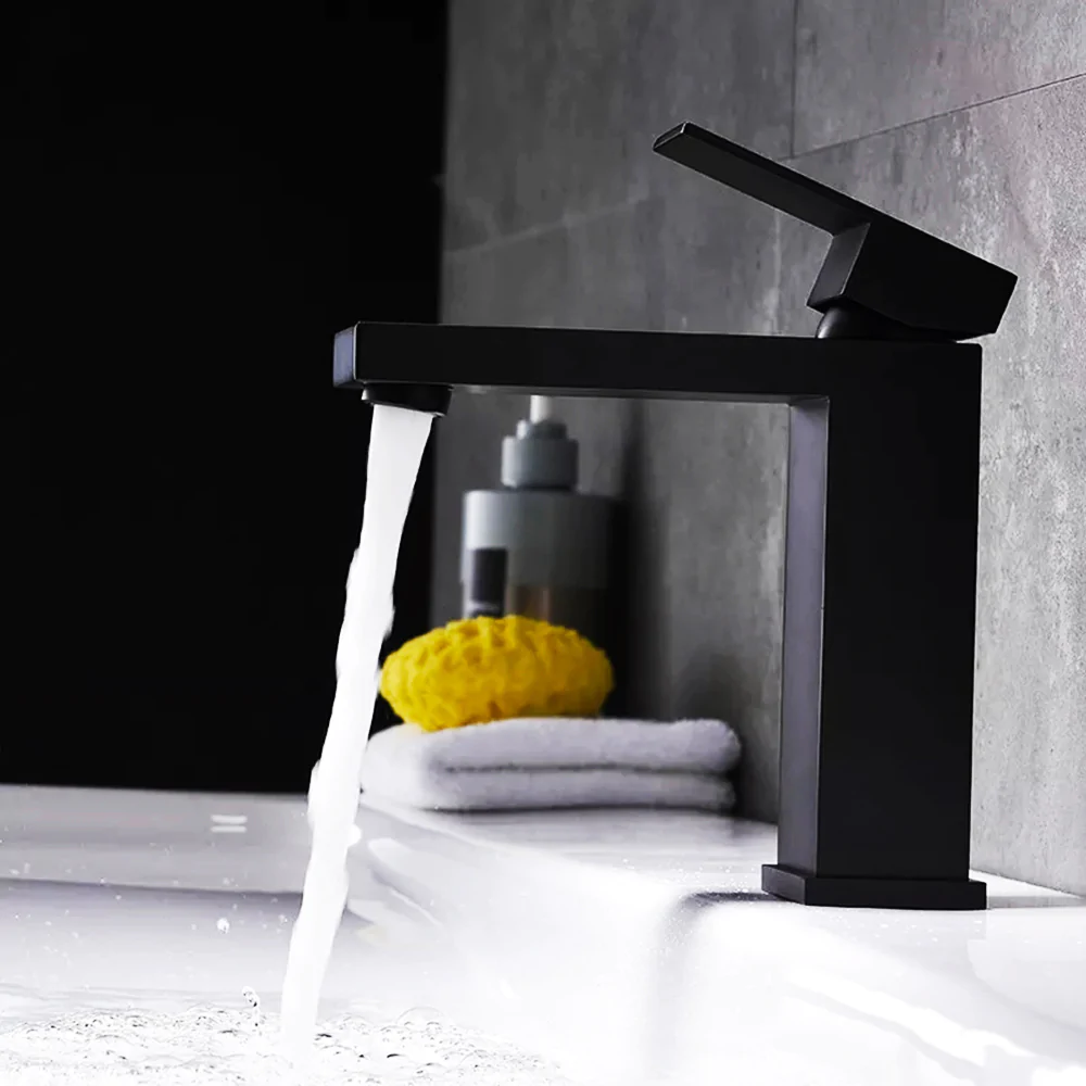 Grifo para lavabo de sobre encimera 001 en latón negro de la colección Alphée