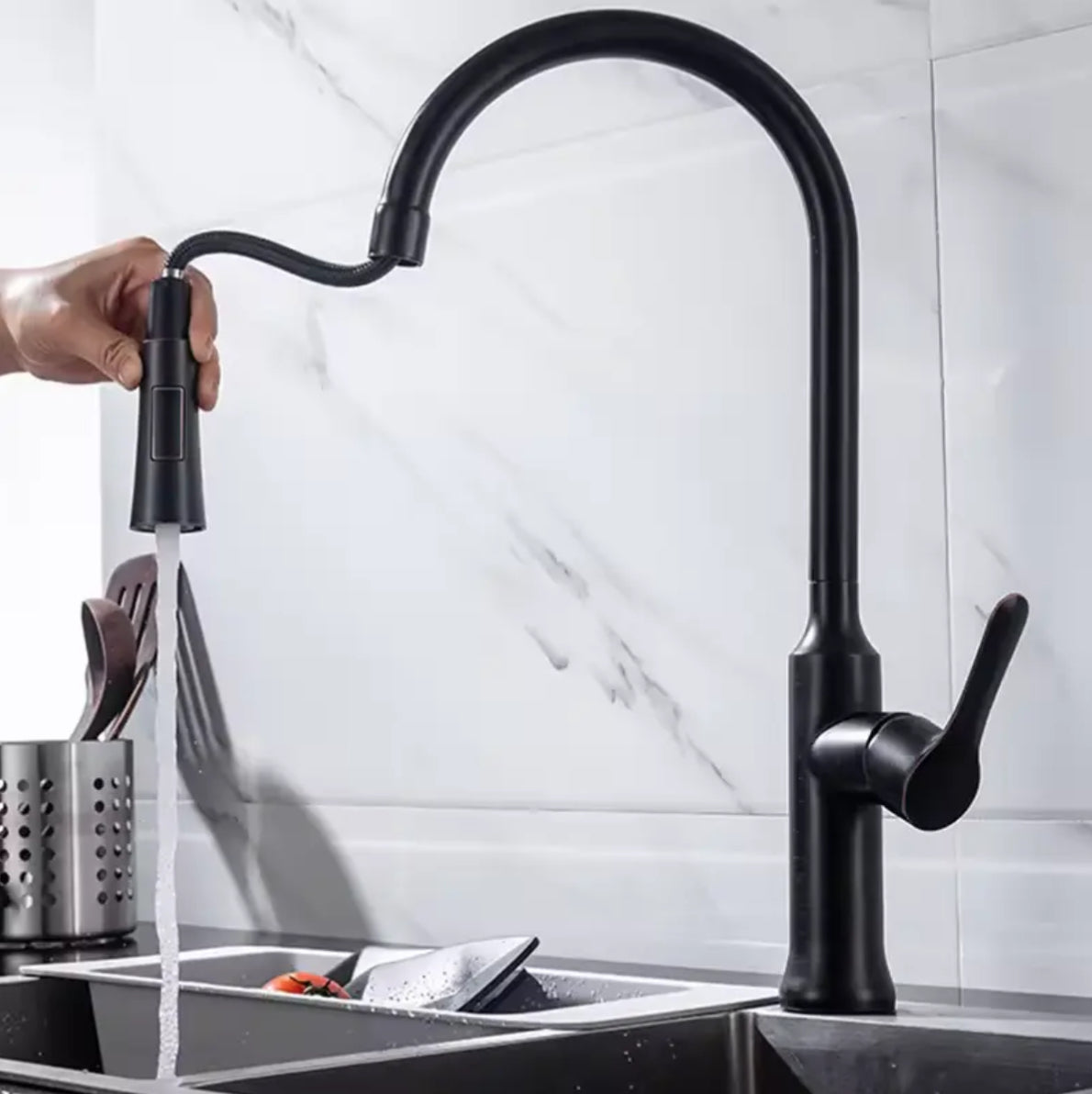 Robinet de cuisine K0625A en laiton noir collection Céphise