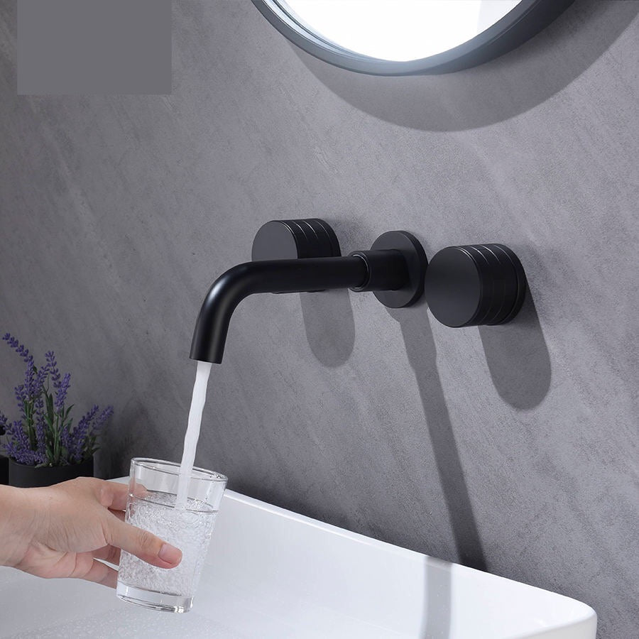 Robinet de lavabo mural 052 en laiton noir collection Céphise