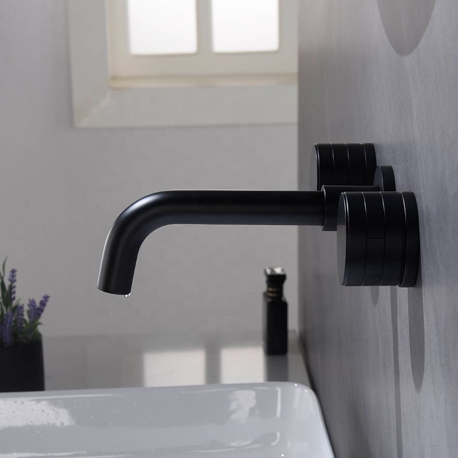 Robinet de lavabo mural 052 en laiton noir collection Céphise