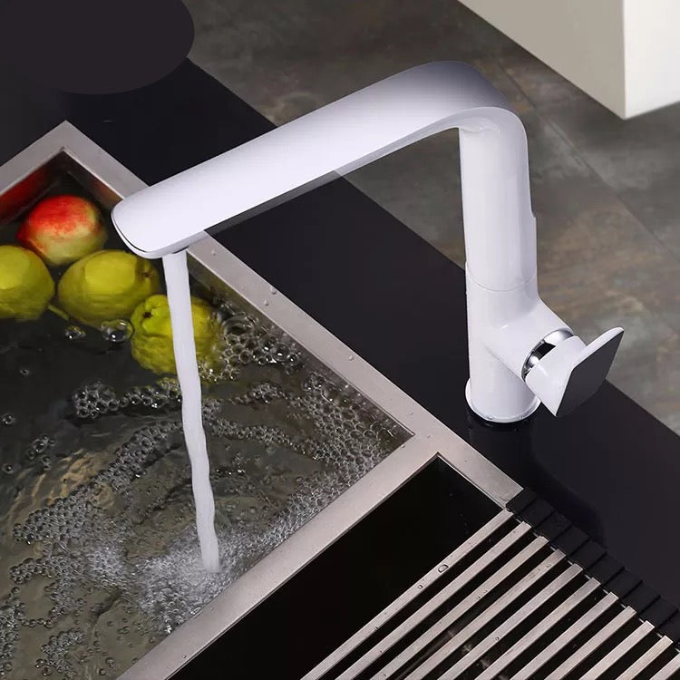 Kitchen faucet 034 in white brass Argolide collection