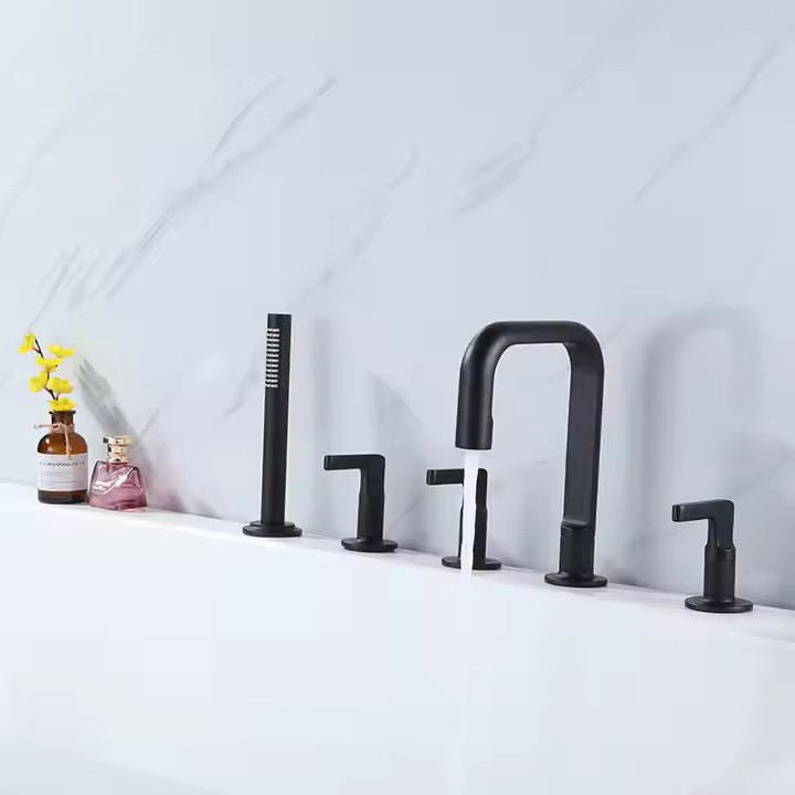 Robinet de baignoire sur plage noir collection Céphise 21001