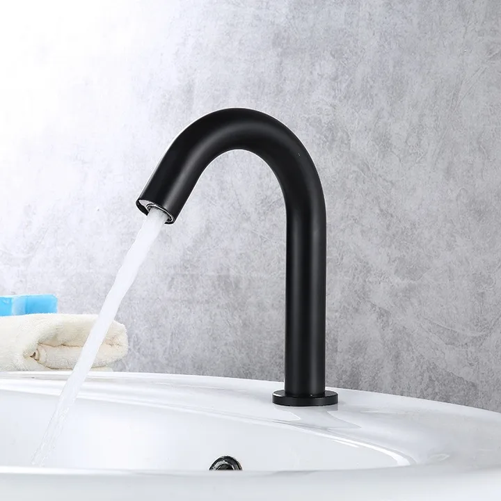 Infrared sink faucet 015 black Céphise collection