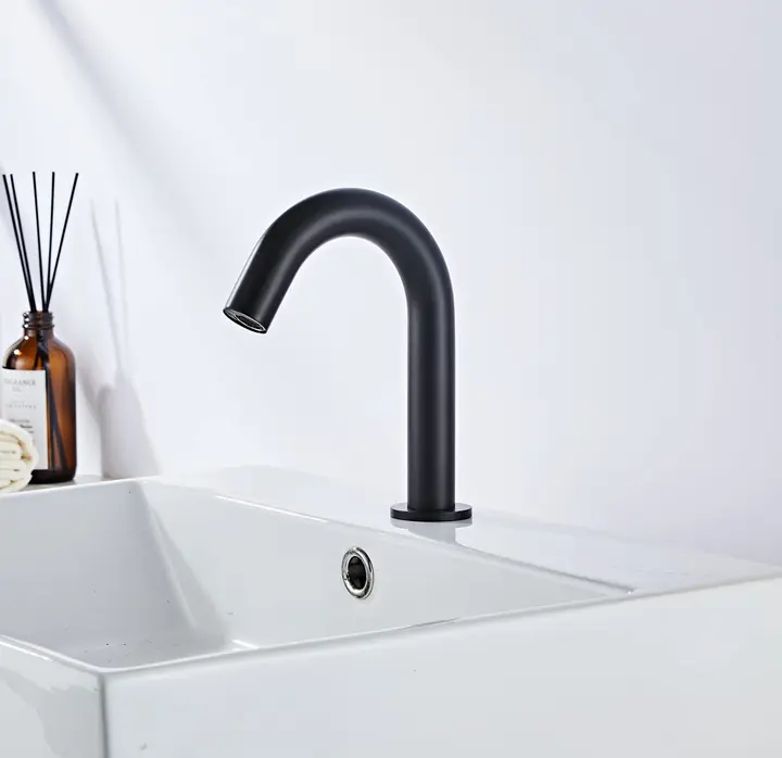 Infrared sink faucet 015 black Céphise collection