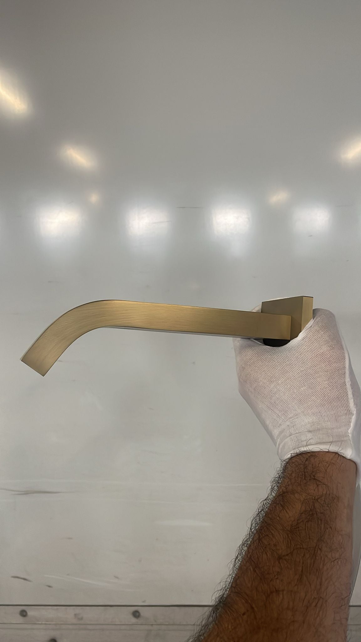 Infrared sink faucet 018 in golden brass, Halys collection