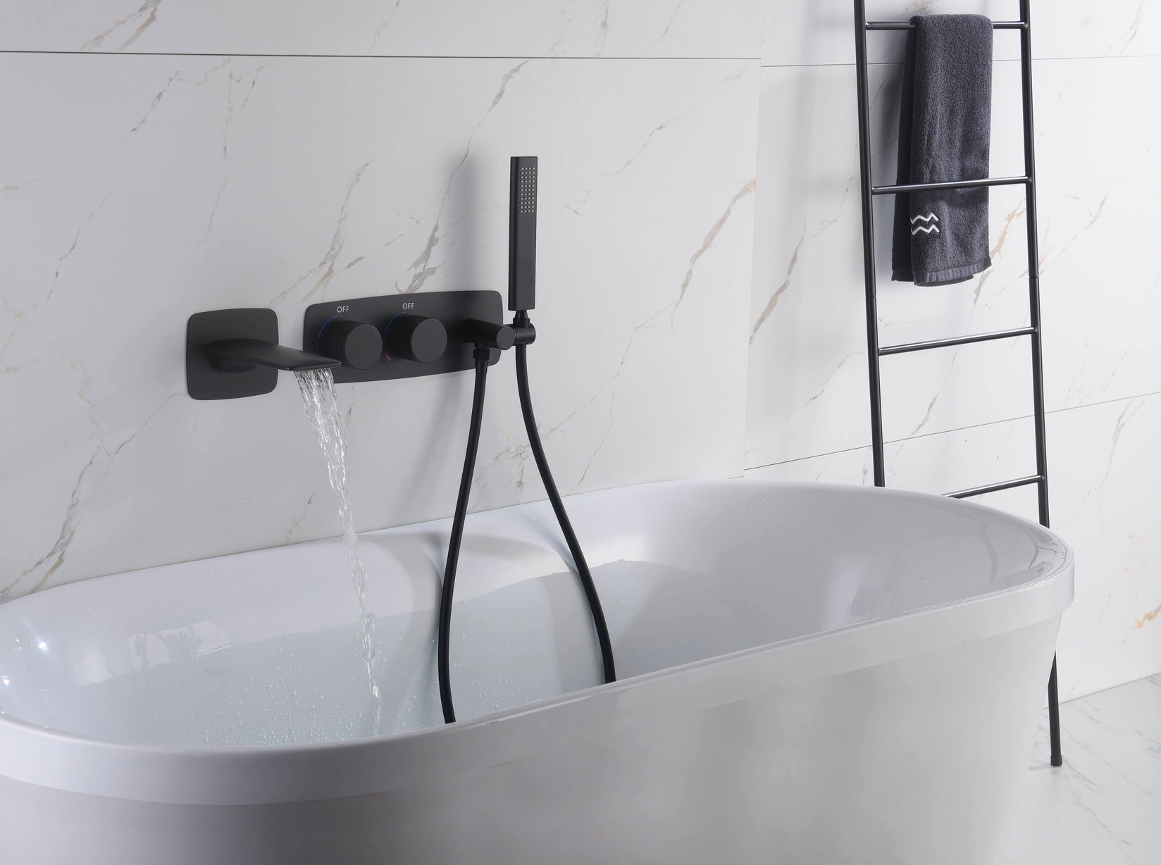 Robinet de baignoire mural 088 en laiton noir collection Céphise