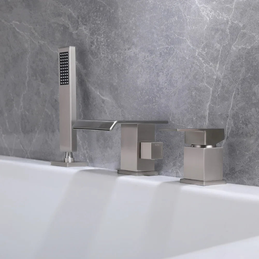 Robinet Baignoire Nickel Brossé HUDOR — mise en situation