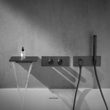 Robinet Baignoire Gunmetal HUDOR — mise en situation