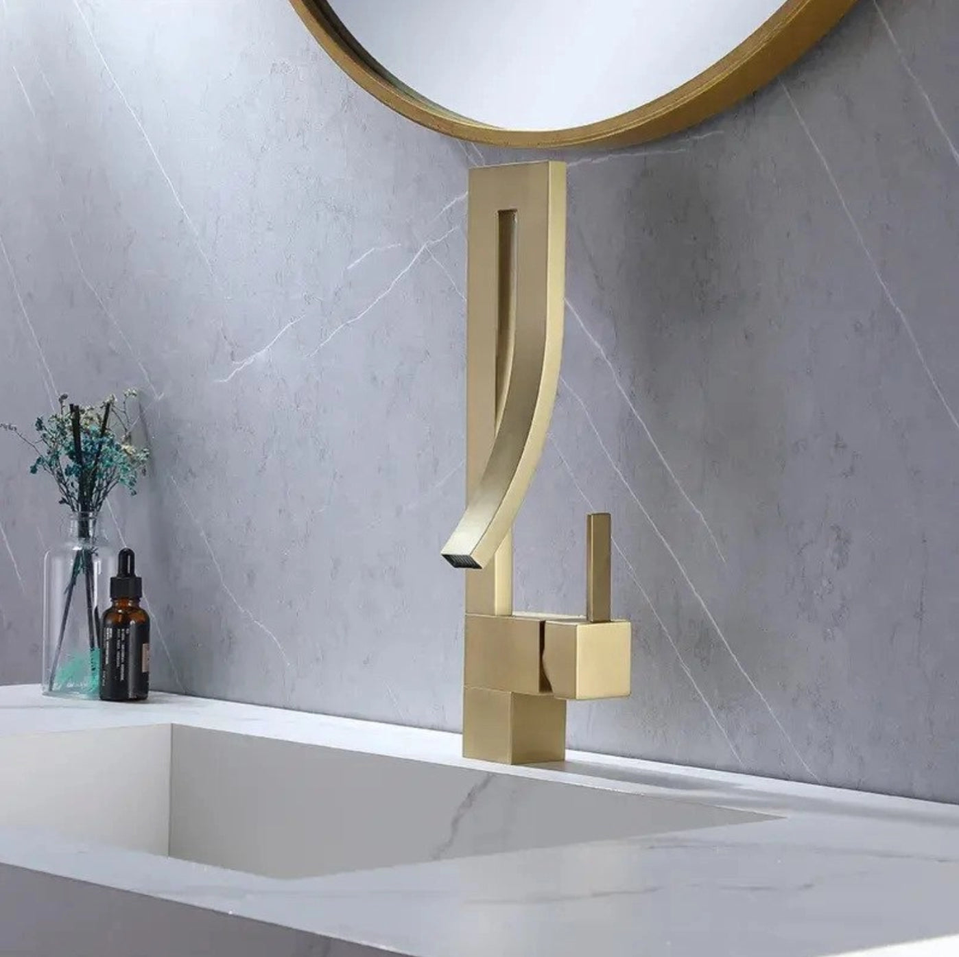 ROBINET DE LAVABO SUR PLAGE EN LAITON DORÉ COLLECTION HALYS