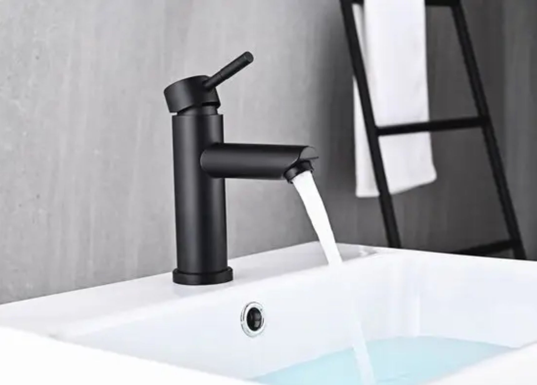 Grifo de lavabo de repisa 006 en latón negro de la colección Céphise 