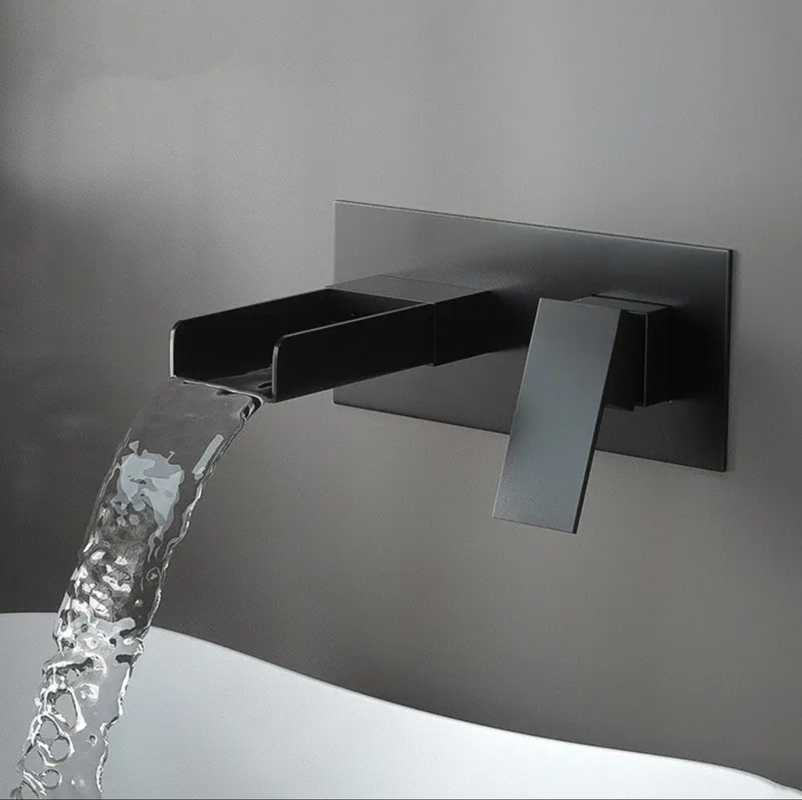 Robinet de lavabo mural 007 en laiton noir collection Alphée