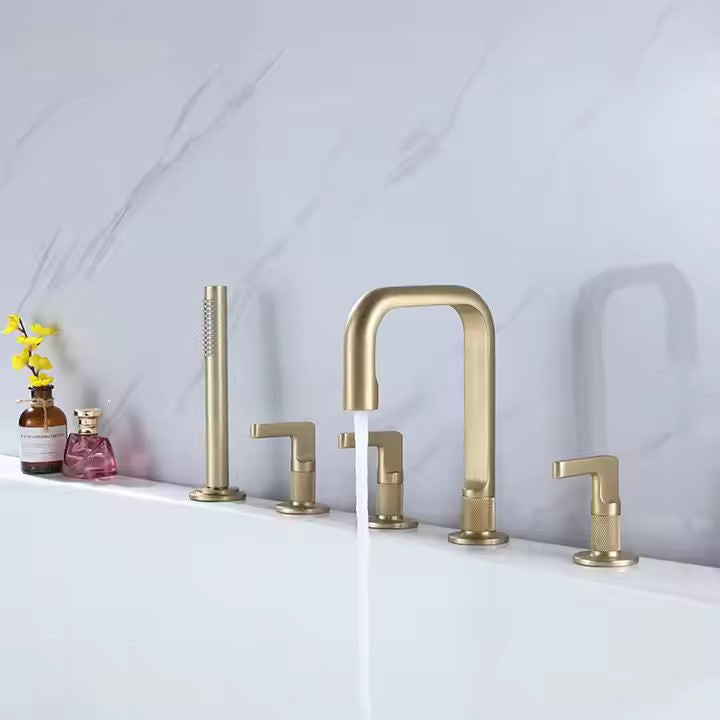 Robinet de baignoire sur plage doré brossé collection scamandre 21001