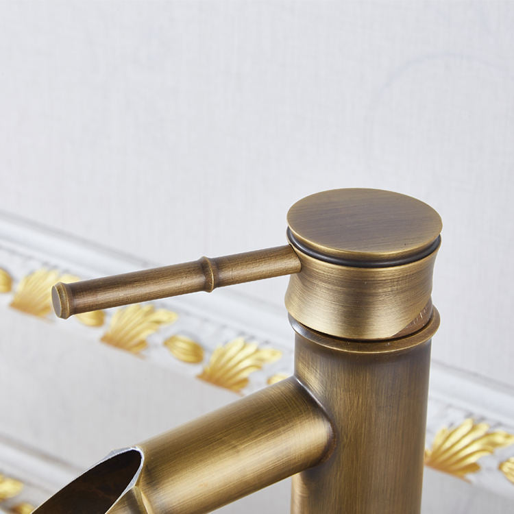 Brass kitchen faucet 025 in brushed gold brass Scamandre collection