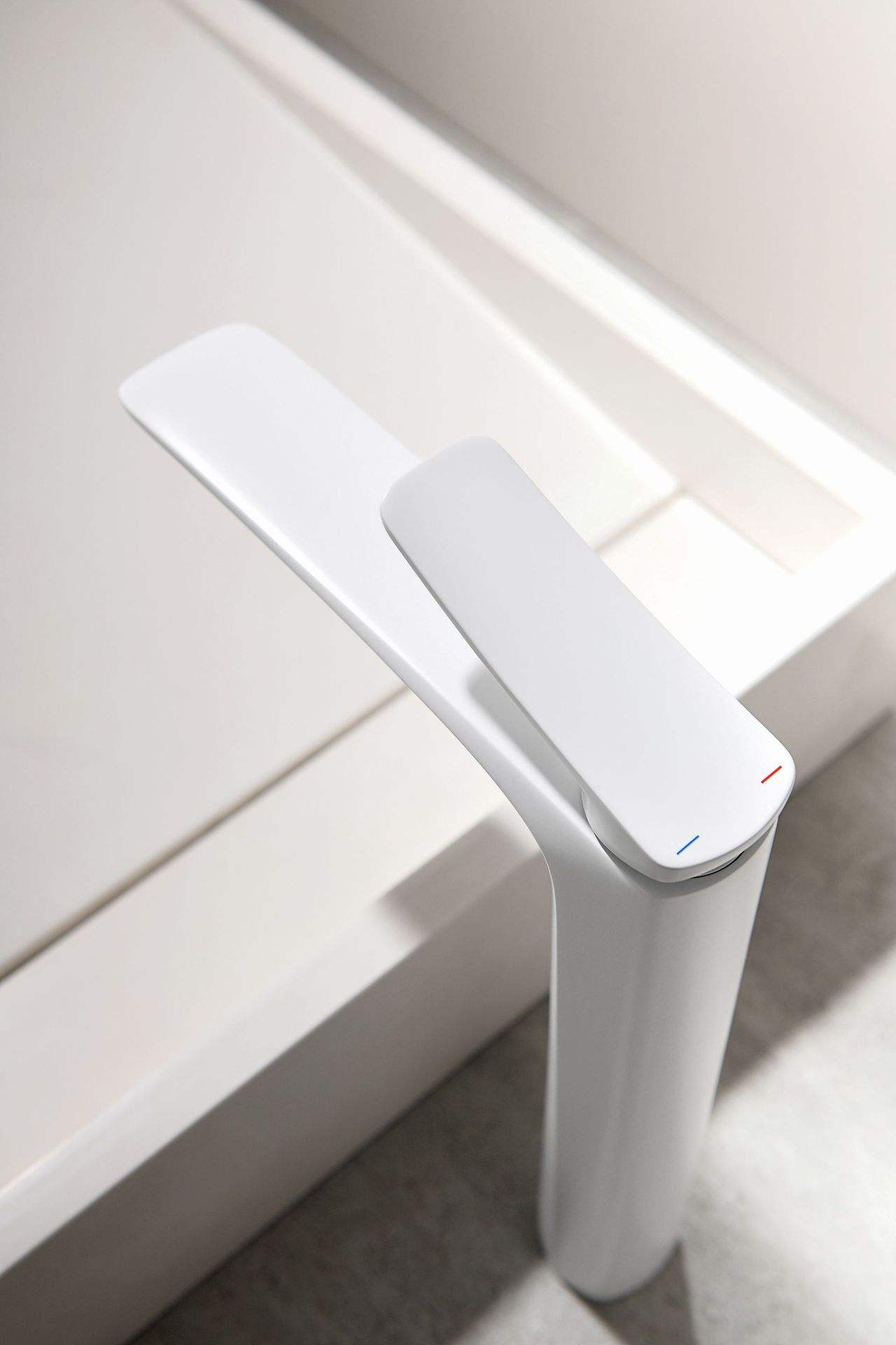 Robinet de Lavabo Surélevé Design Moderne Blanc Mat — HUDOR